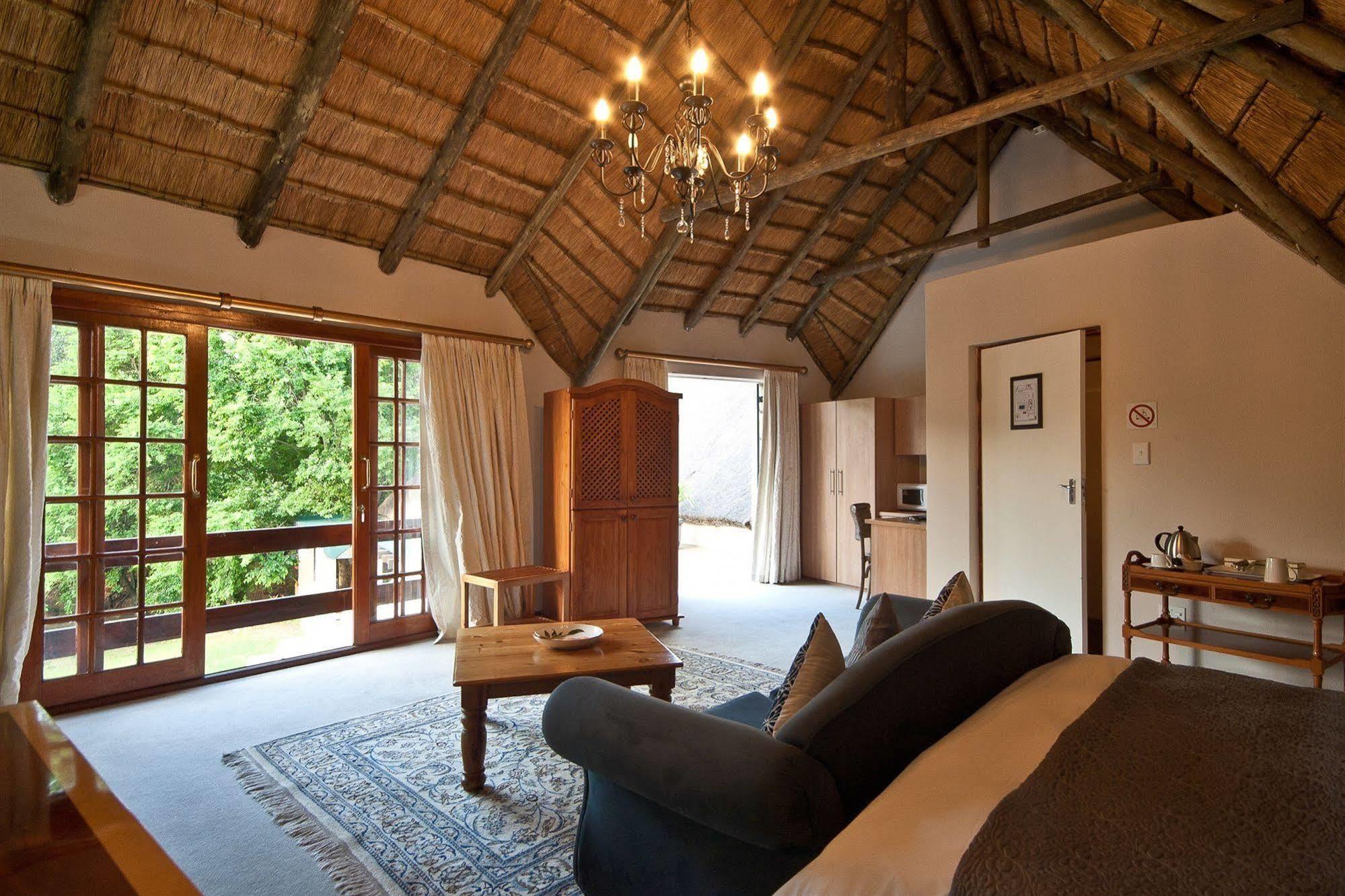 Thatchfoord Lodge Йоганнесбурґ Екстер'єр фото