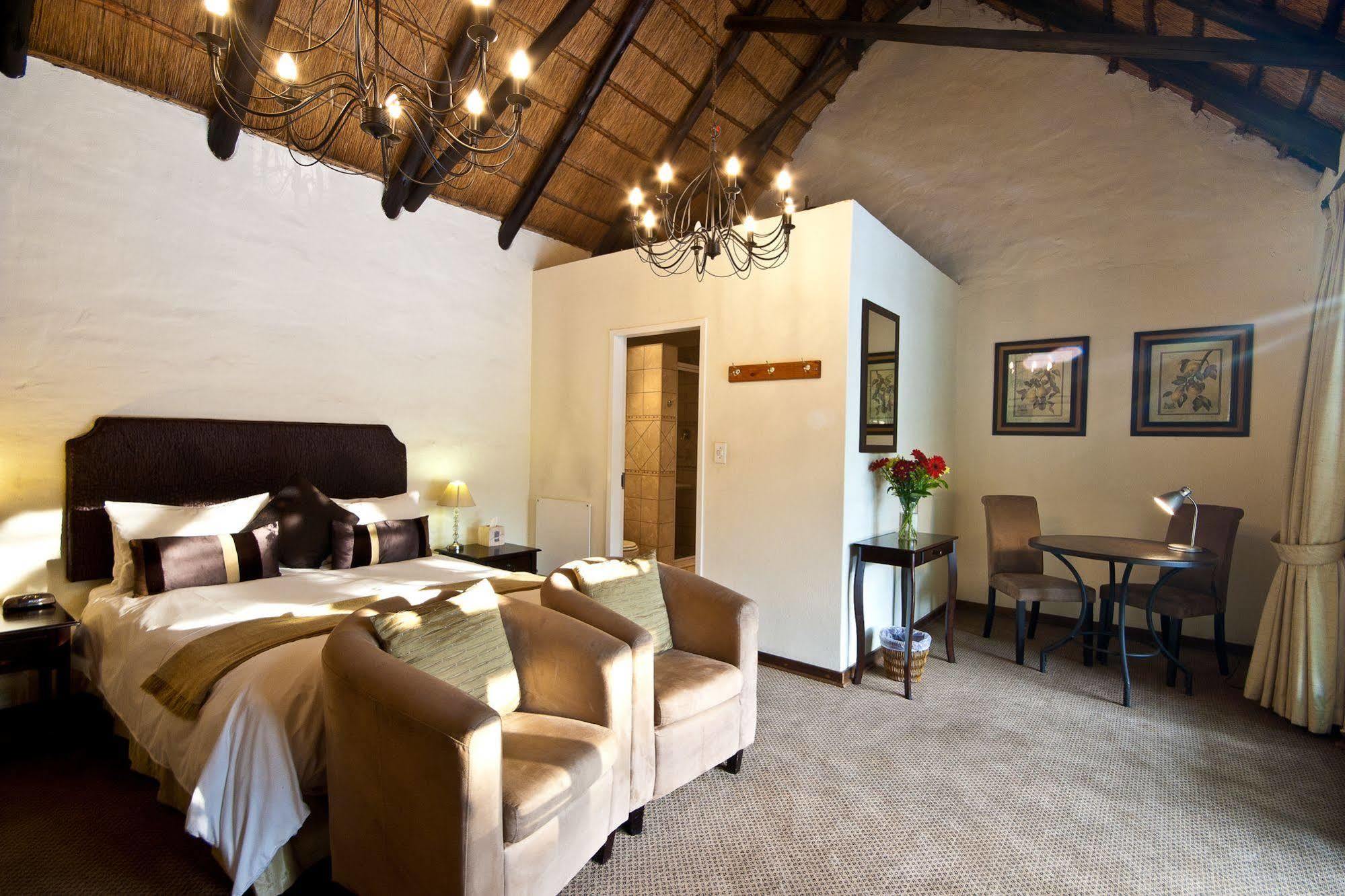 Thatchfoord Lodge Йоганнесбурґ Екстер'єр фото